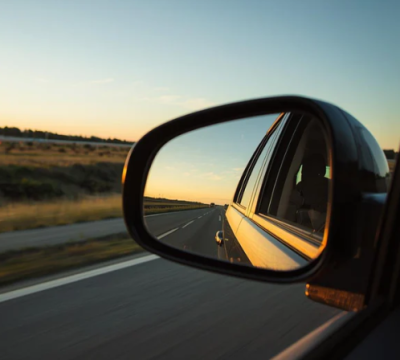 Specchio Retrovisore: Guida Completa alla Manutenzione e ai Tipi Disponibili